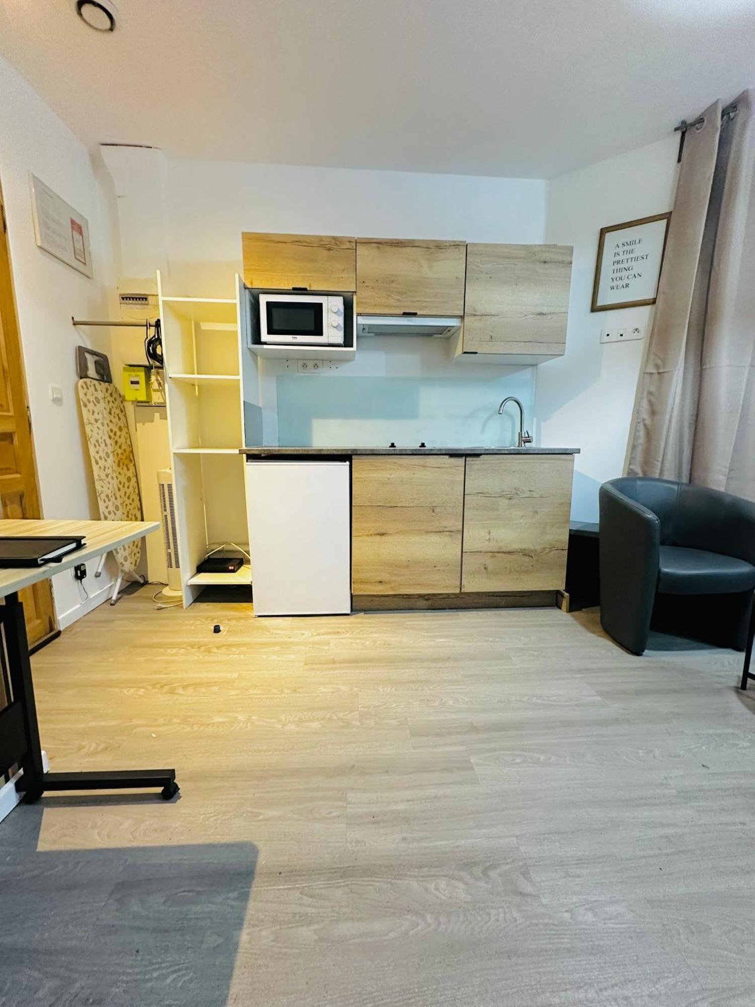 Btobed - Location Professionnelle - 2 Studios Confort - Proche Parc Des Expos Et Stade De France เลอบูร์เช ภายนอก รูปภาพ
