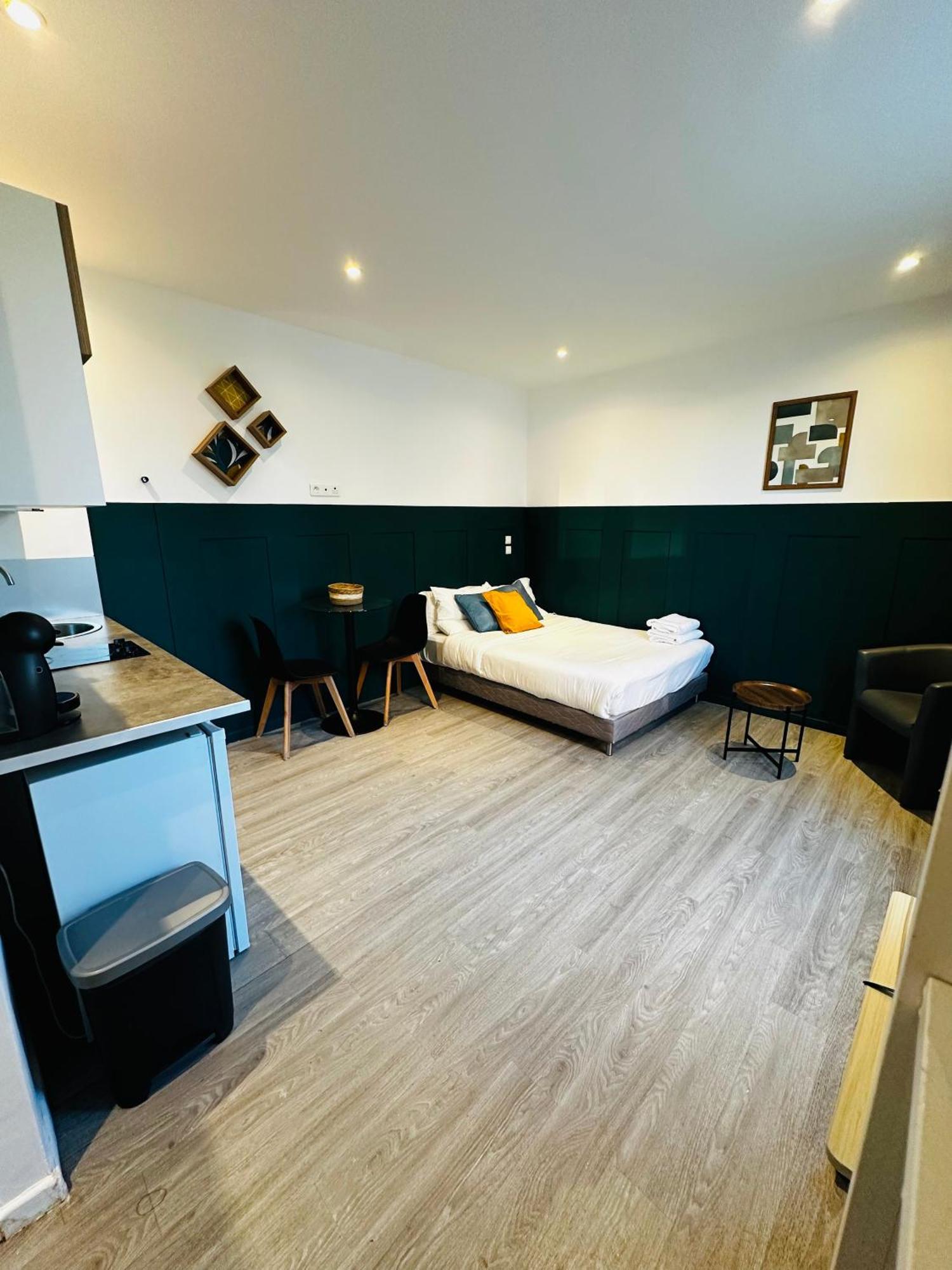 Btobed - Location Professionnelle - 2 Studios Confort - Proche Parc Des Expos Et Stade De France เลอบูร์เช ภายนอก รูปภาพ